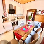 Zur Abzuchtinsel Holiday home *