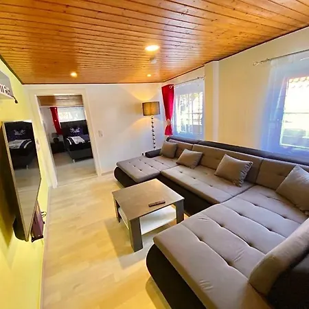 Zur Abzuchtinsel Holiday home